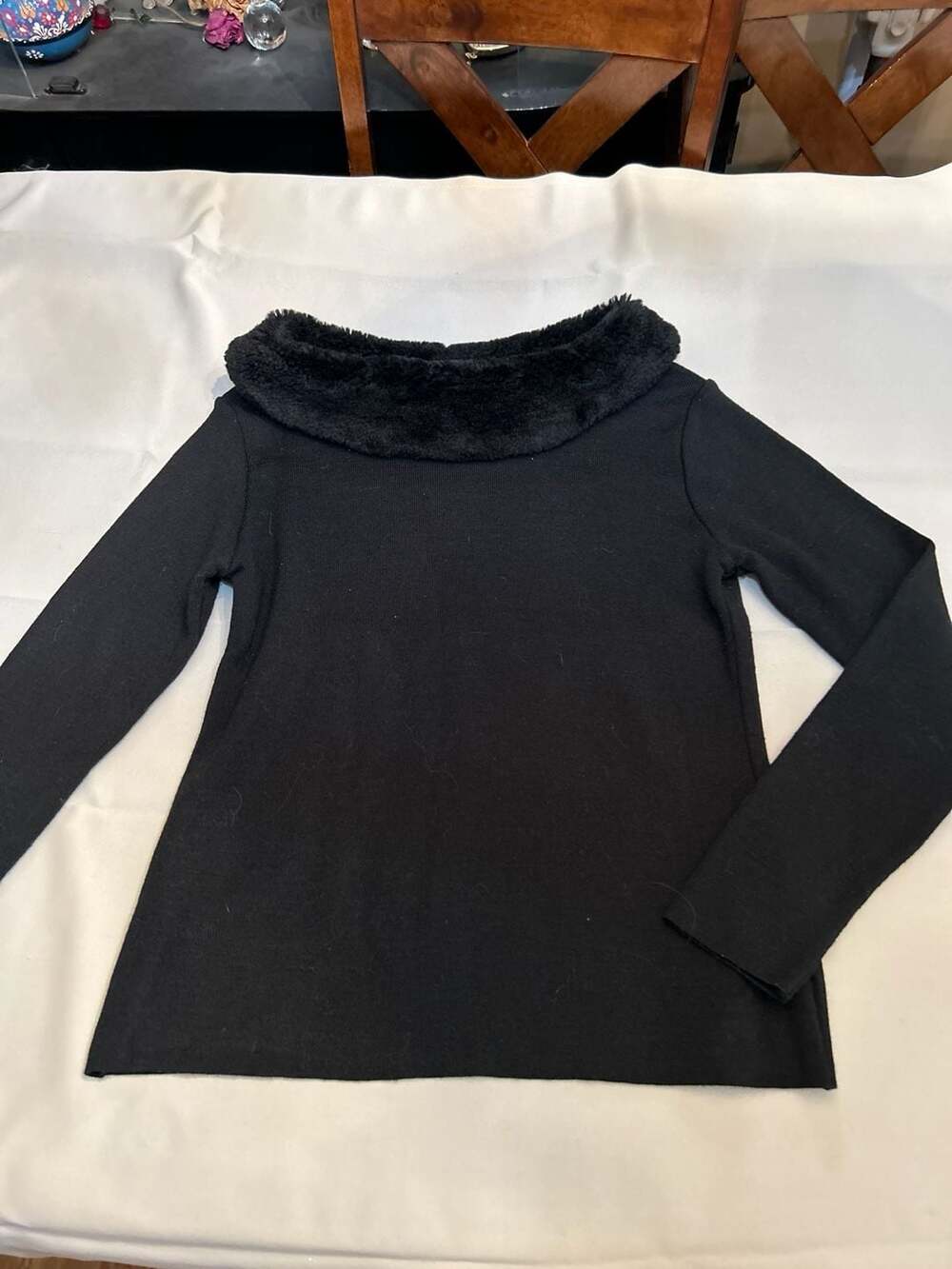FIOREBLU Black Long Sleeve Top with Faux Fur Collar